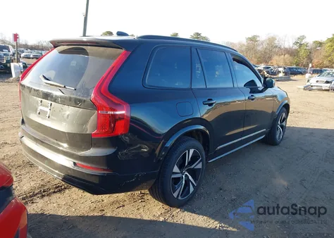 2022 Volvo Xc90 Recharge Plug-In Hybrid T8 R-Design Extended Range 7P z USA, uszkodzony, nr VIN YV4H60CM1N1843803